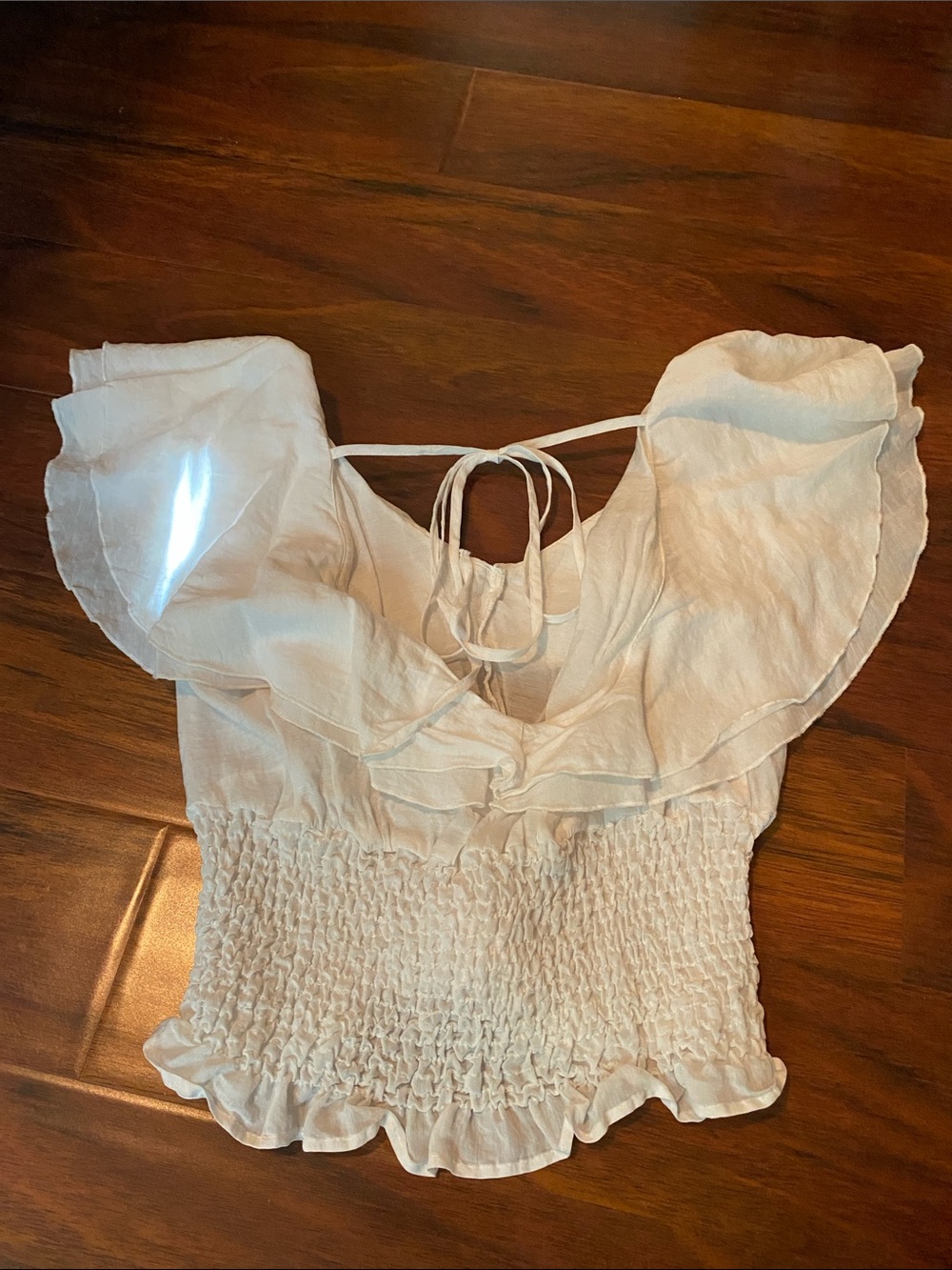 H&M Ruffle Flutter Top - Picture 6 of 6